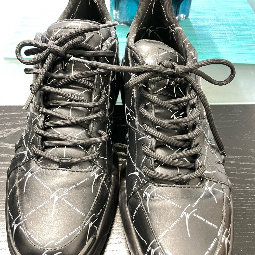 Women’s Giuseppe Black Designer Sneakers